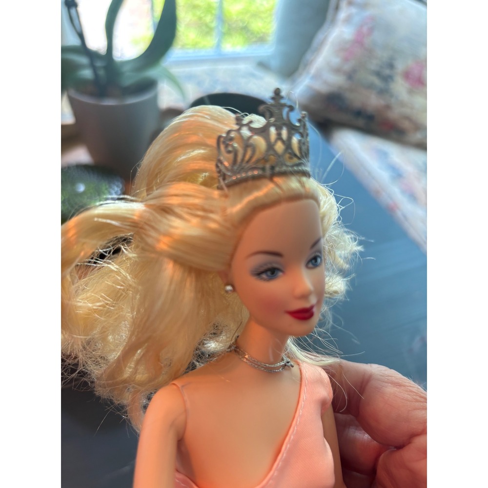 VTG Mattel Barbie Peach One Shoulder Tulle Gown Tiara Necklace Pink Heels 1991 - Picture 4 of 8